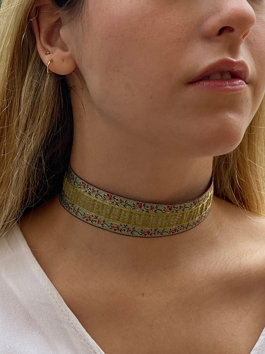 Collar Choker tela. Modelo Romance