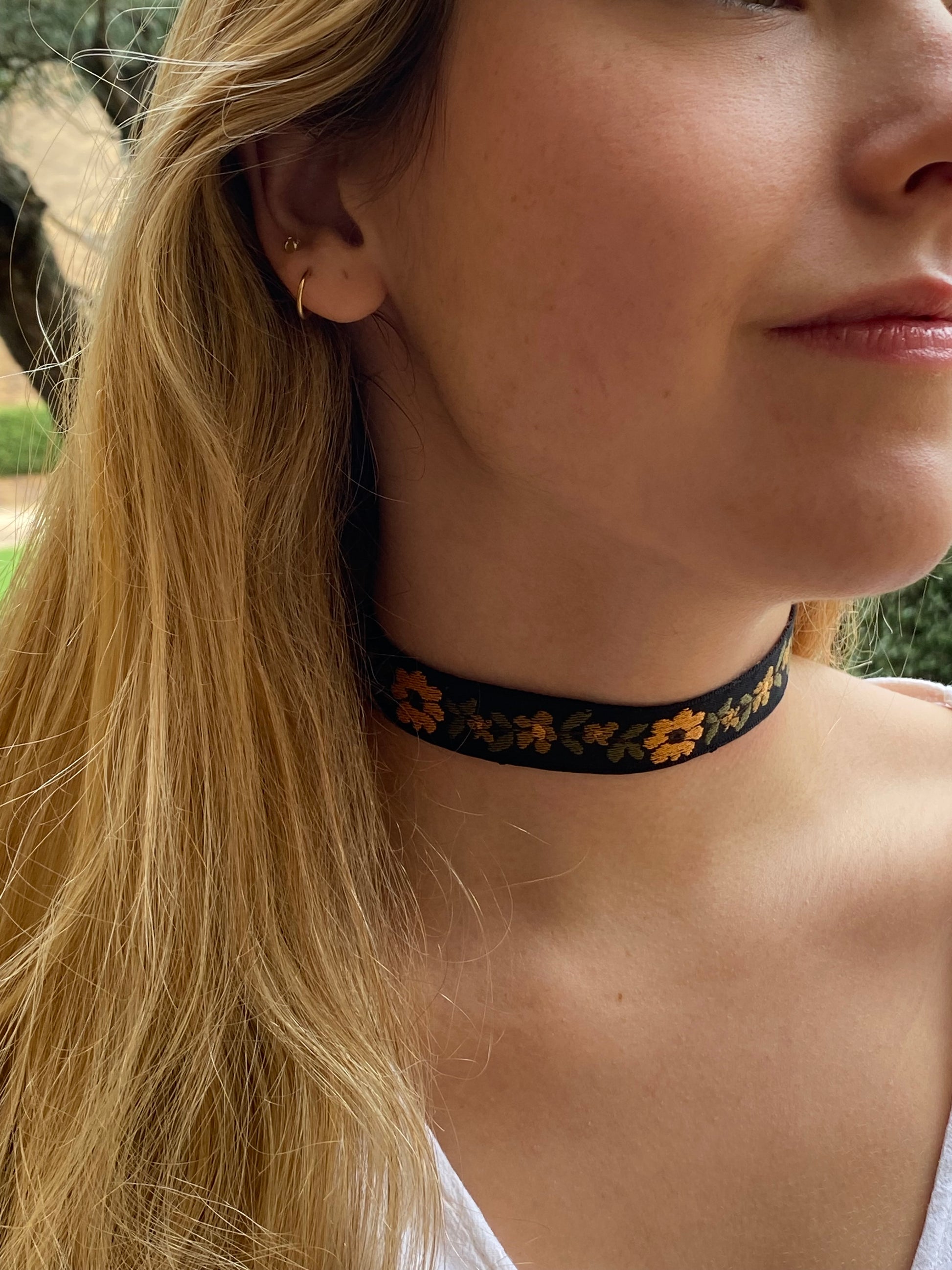 Collar Choker tela. Modelo Primavera