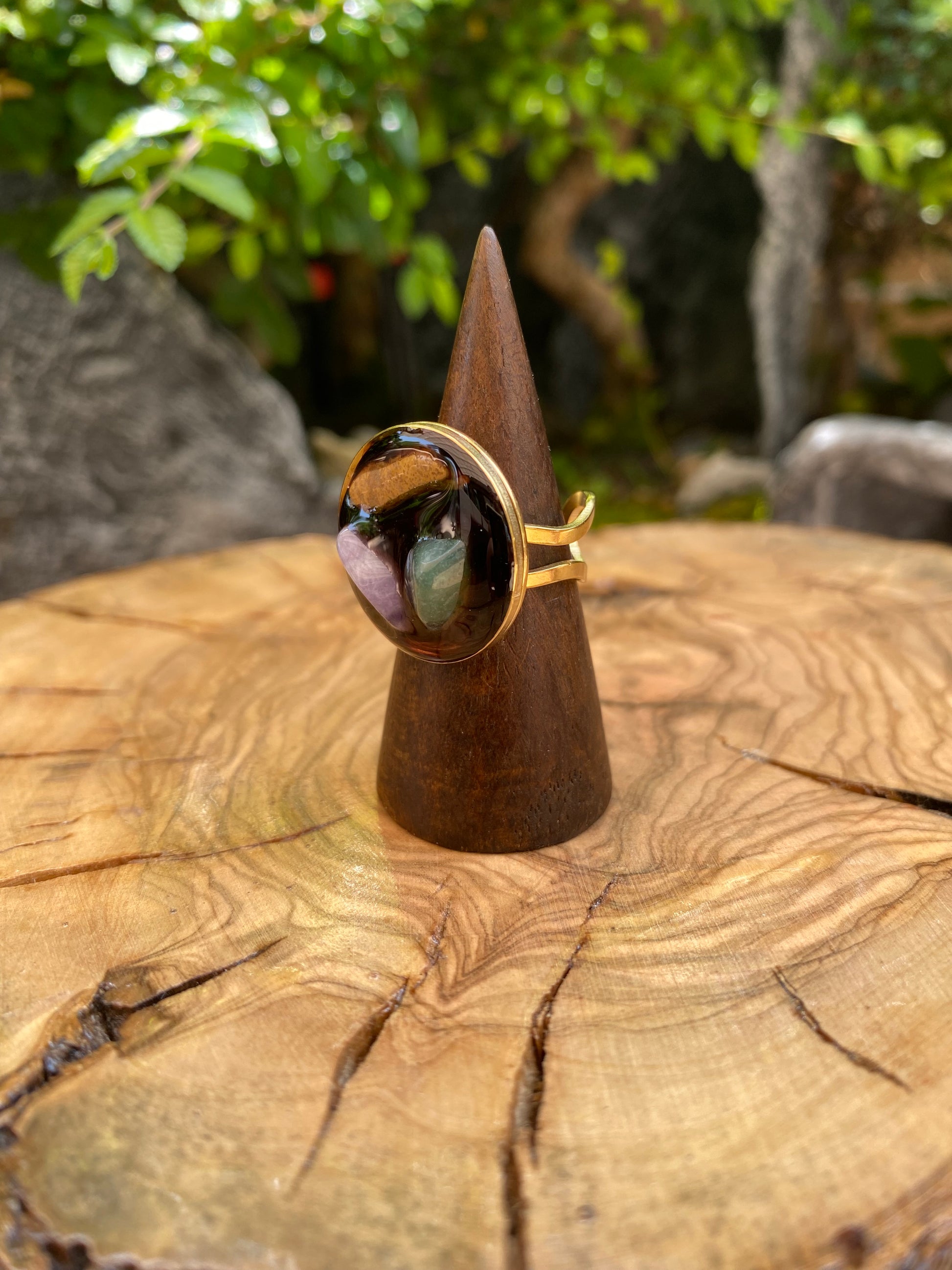 Exclusivo Anillo Piedras Redondo Dorado