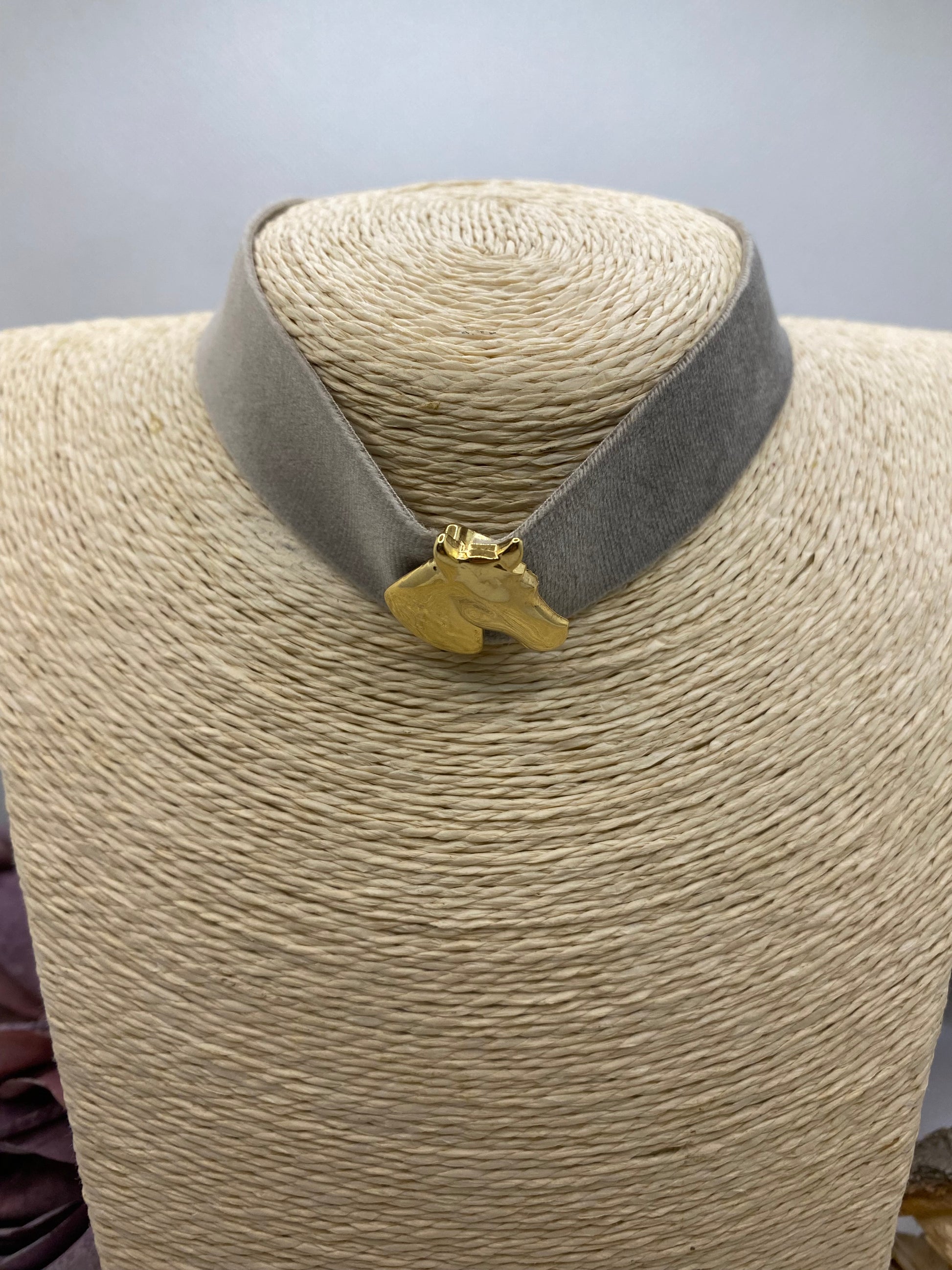 Choker tela. Modelo Corcel