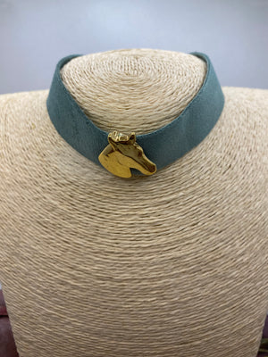 Collar Choker tela. Modelo Corcel