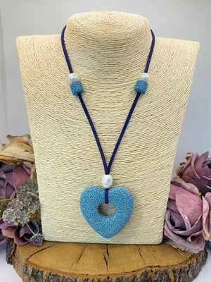 Collar Ante. Modelo Corazón lava