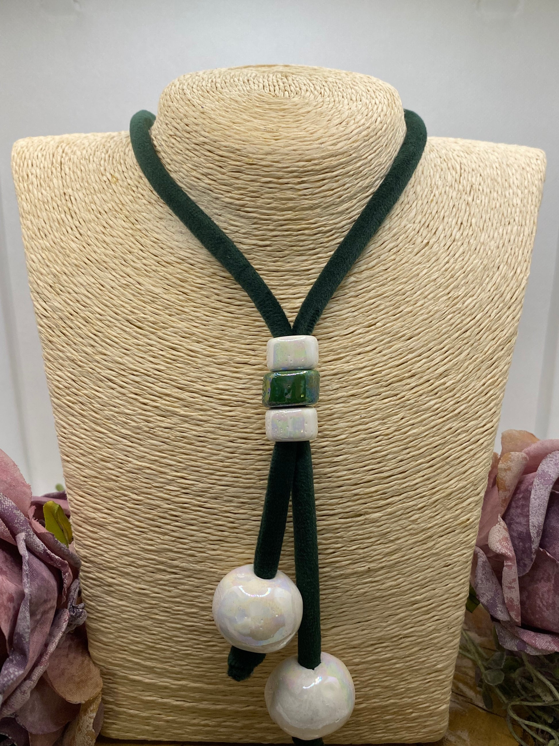 Collar Terciopelo. Modelo Moni