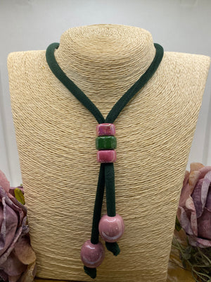 Collar Terciopelo. Modelo Moni