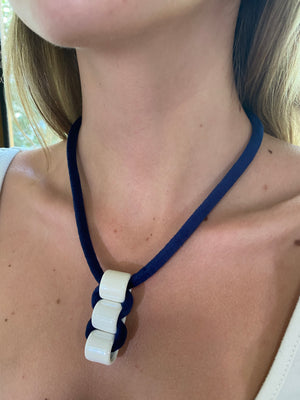 Collar Terciopelo. Modelo Tubbis