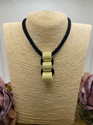 Collar Terciopelo. Modelo Tubbis