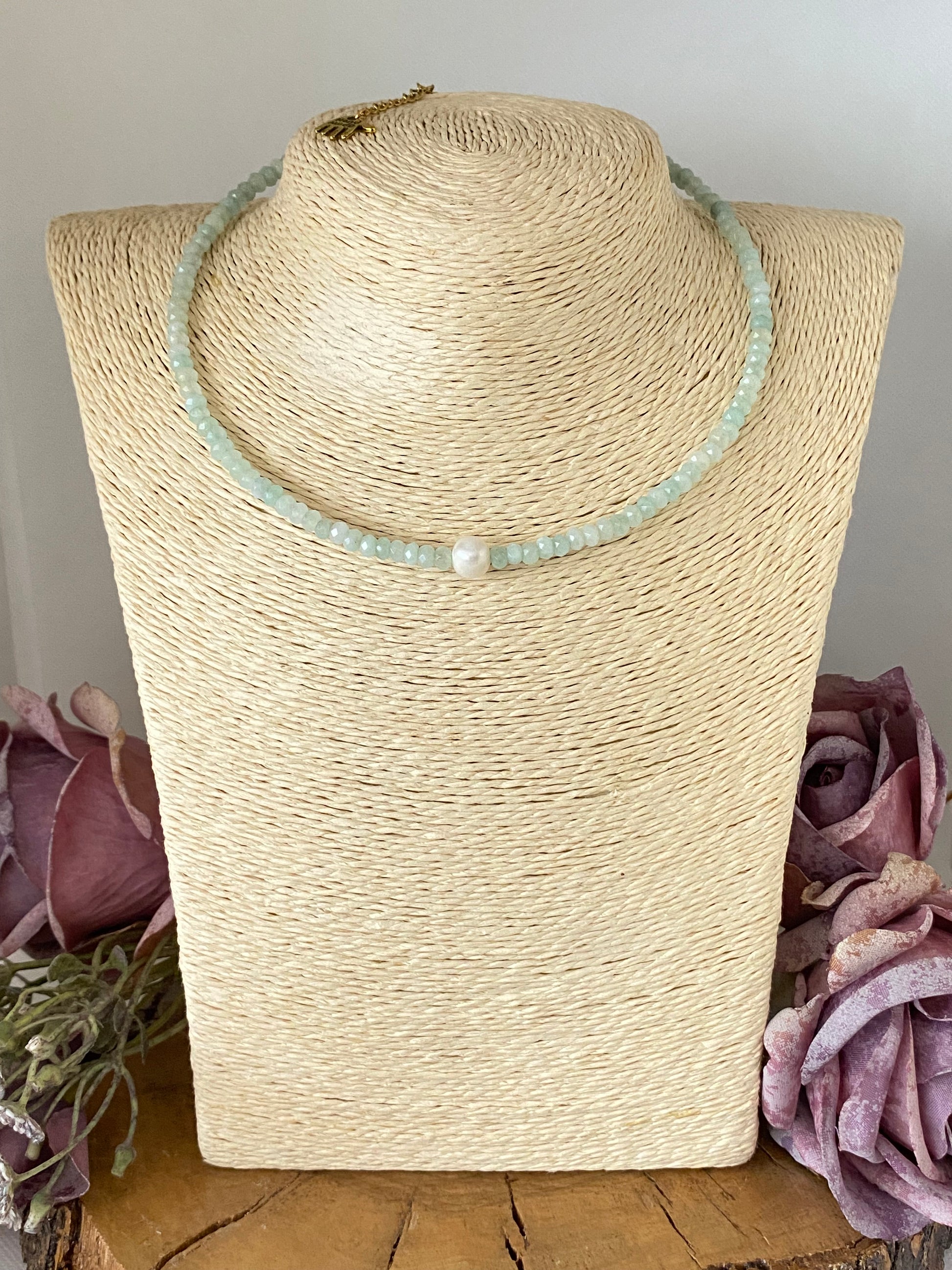 Collar Bolitas. Modelo Perla