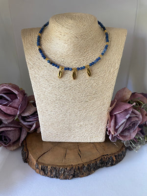 Collar Bolitas. Modelo Lágrimas doradas