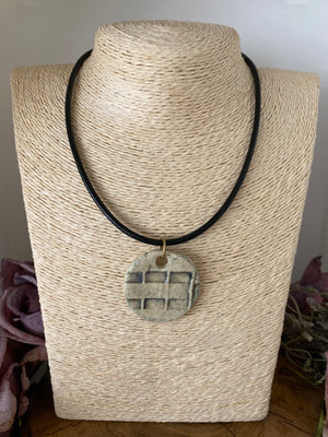 Exclusivo Collar Cerámica Ladrillado