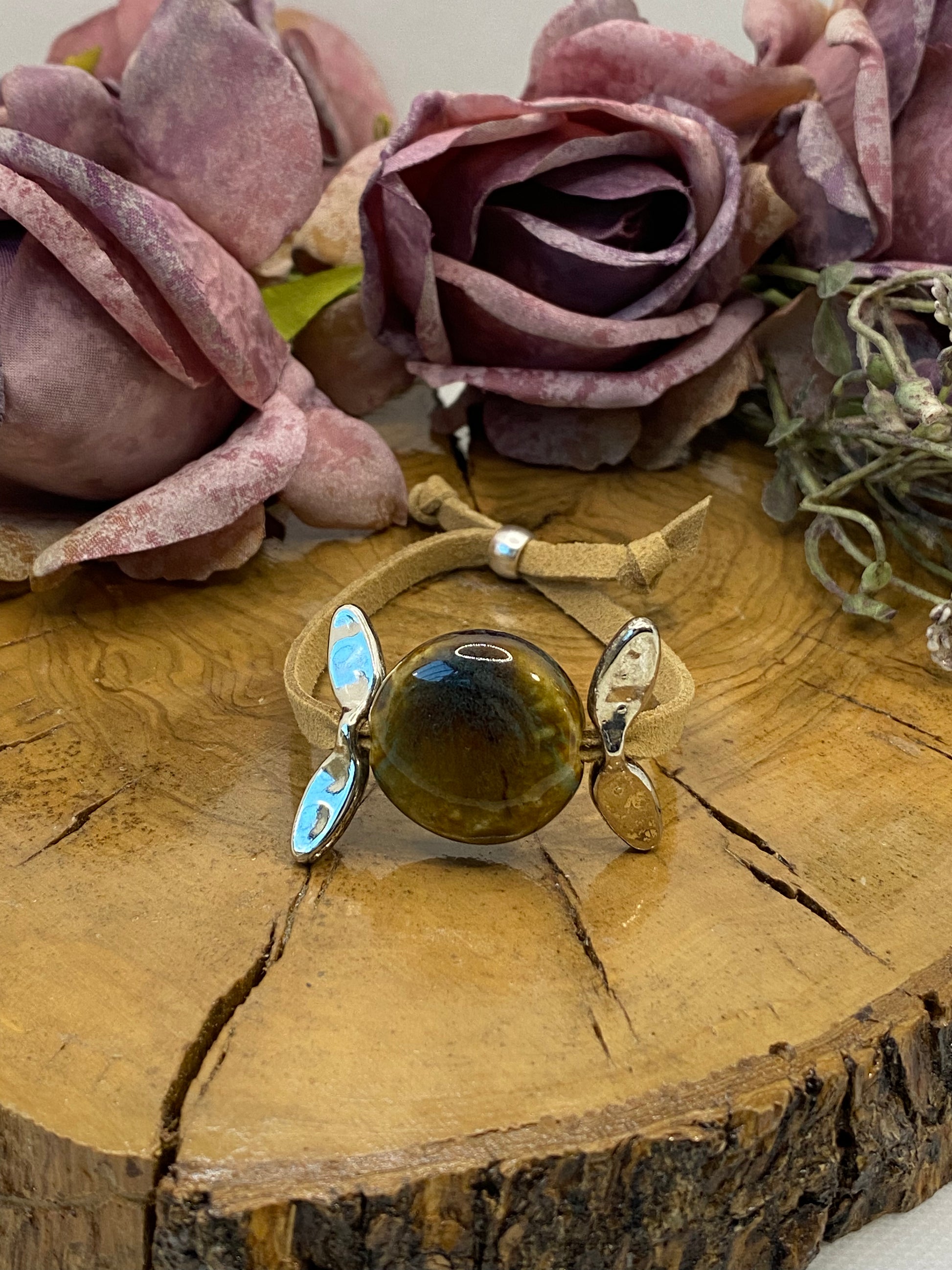 Pulsera Ante. Modelo Caramelo