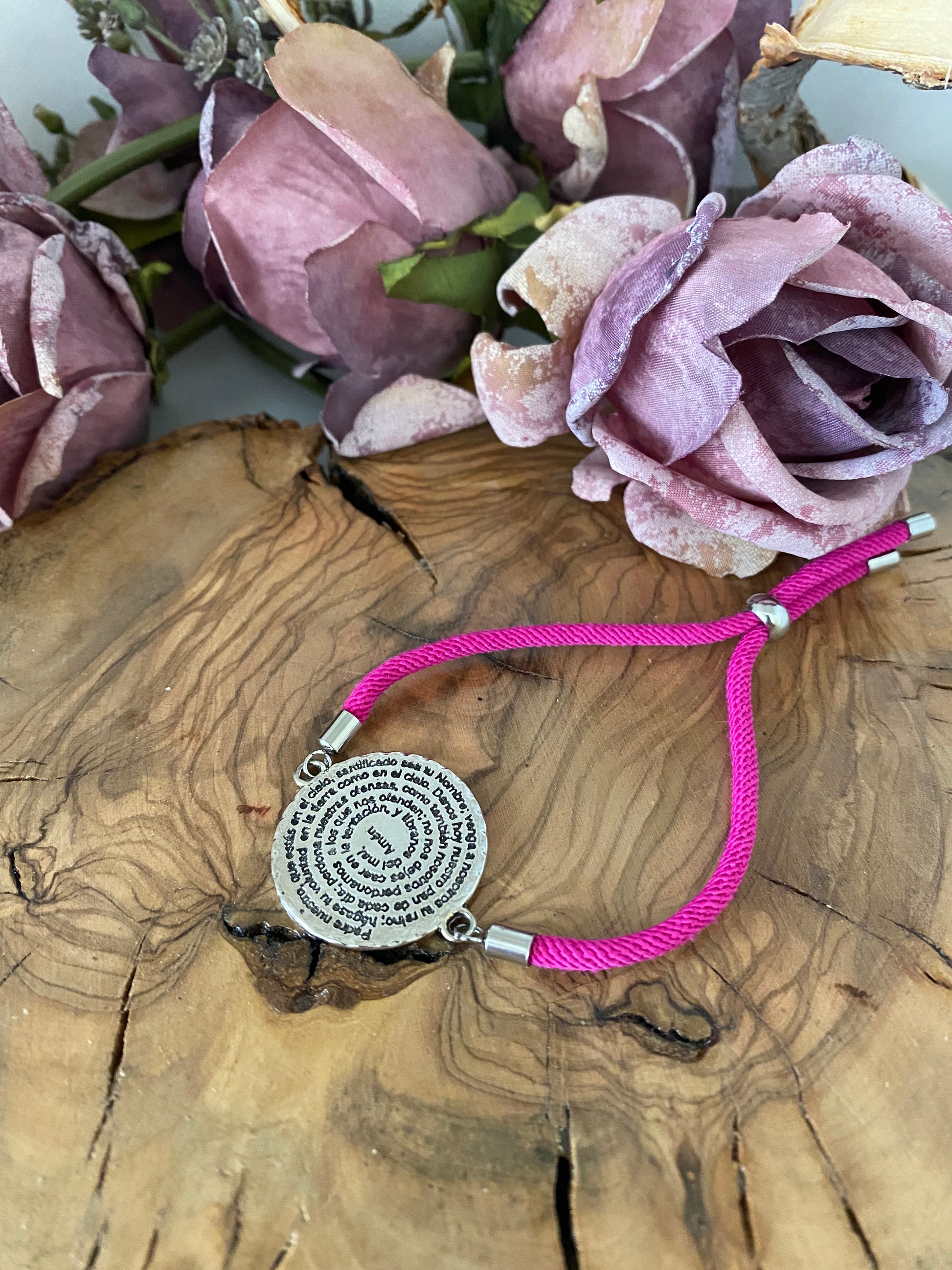 Pulsera Algodón. Modelo Lucía Padre Nuestro
