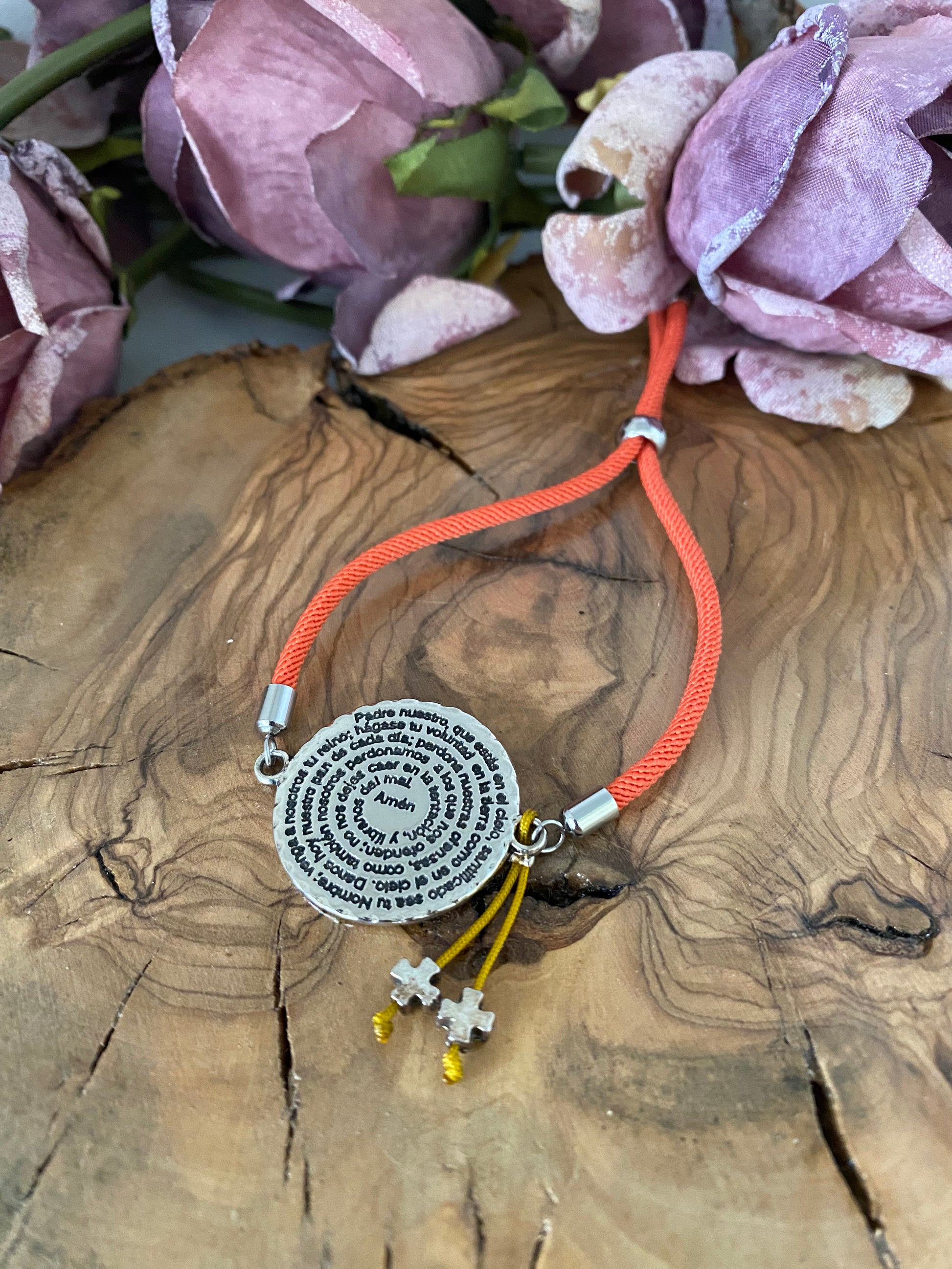Pulsera Algodón. Modelo Lucía Padre Nuestro