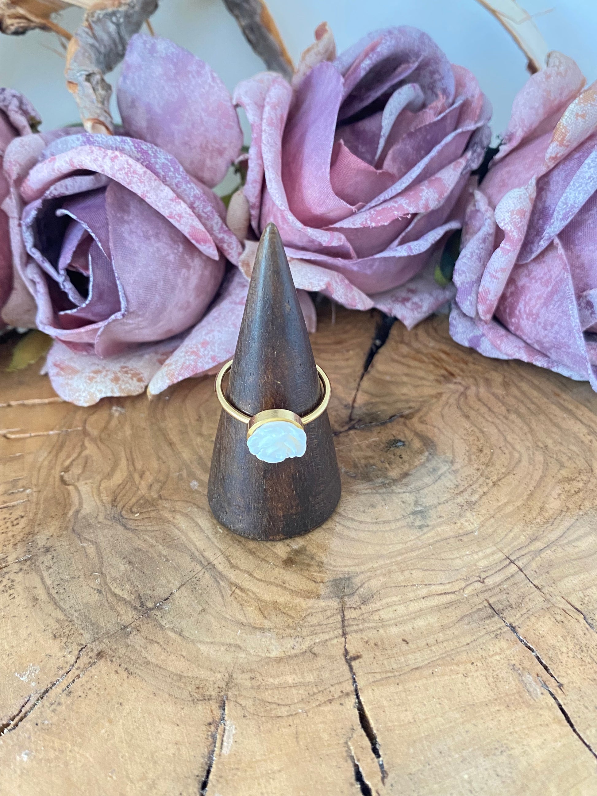 Anillo  Flores. Modelo Chic dorado