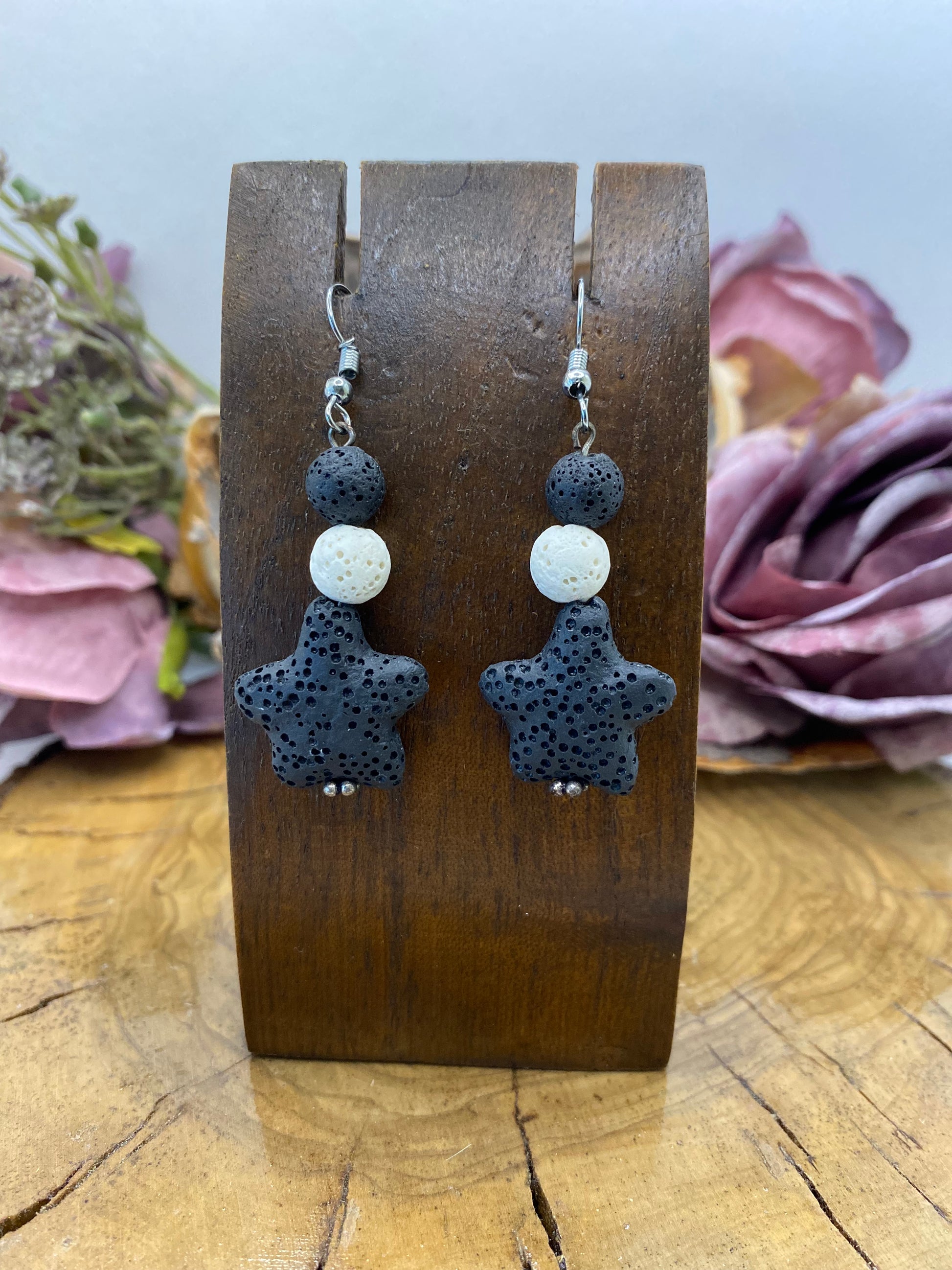 Pendientes Lava. Modelo Sandra