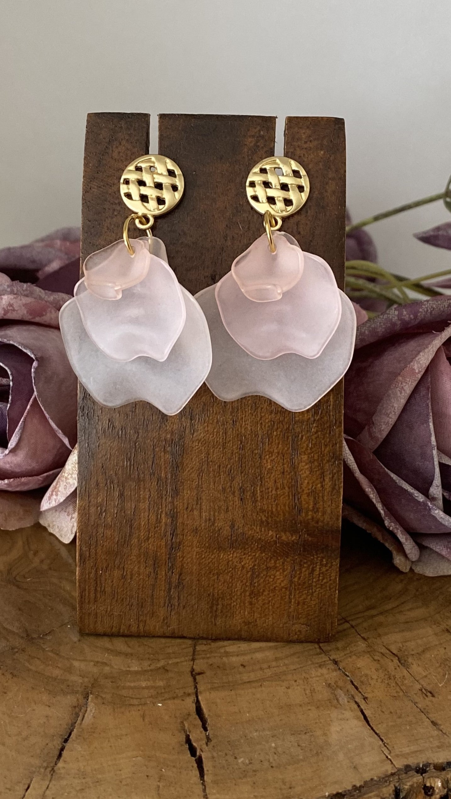 Pendientes Pétalos. Modelo Alicia Trío