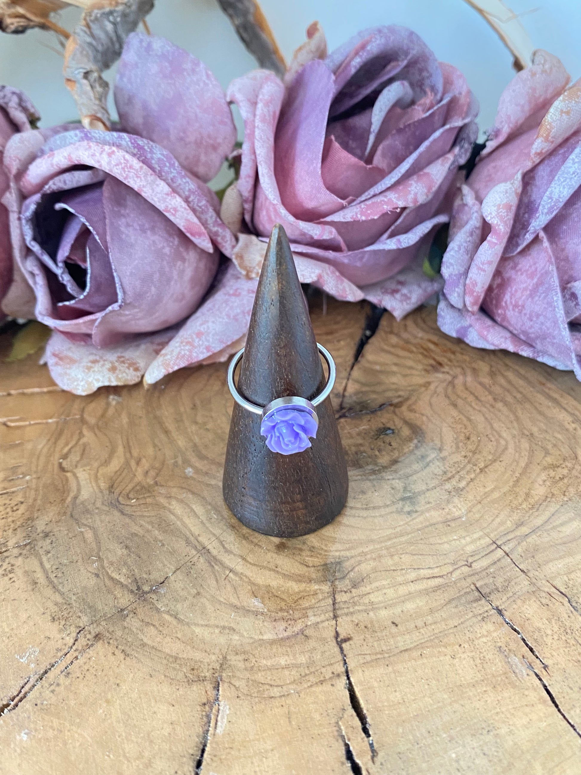 Anillo  Flores. Modelo Chic plateado